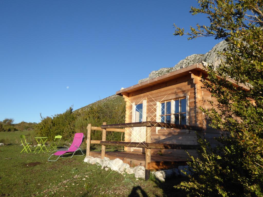 Hotel Ferme Saint Pierre Bargème Exterior foto
